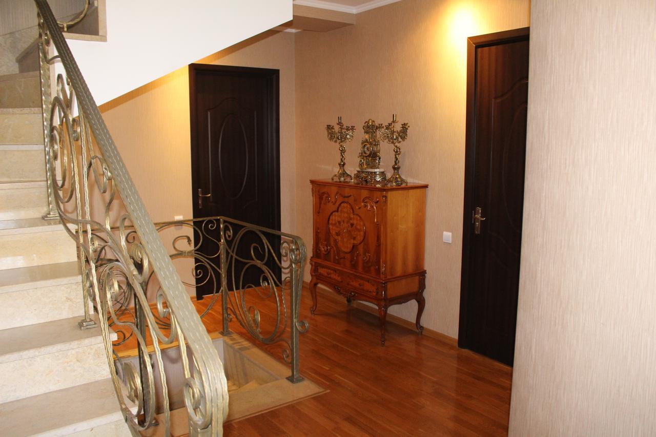 Leon Hotel Tbilisi Exterior foto